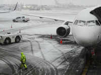 More than 1,000 <i class="tbold">us flights</i> cancelled
