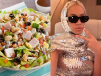 ​Beyoncé's <i class="tbold">kale</i> Caesar Salad​