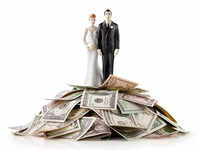 ​Should You Marry the One You Love or Marry for Money?​