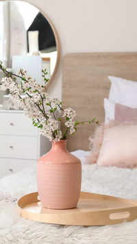 ​10 budget-friendly <i class="tbold">decor</i> ideas to make your bedroom calm and serene
