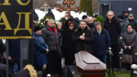 Navalny's coffin laid to rest as mourners <i class="tbold">bid</i> him goodbye