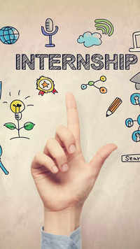 10 things to keep in mind while applying for a <i class="tbold">summer internship</i> in 2024