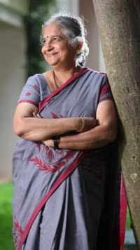 Inspiring quotes by <i class="tbold">sudha murty</i>​