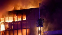 Blaze rages in Russian venue, <i class="tbold">eyewitnesses</i> capture disturbing scenes