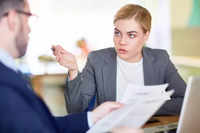 ​​How to deal with disturbingly competitive <i class="tbold">colleague</i>s​
