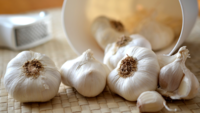 ​​<i class="tbold">garlic</i>​