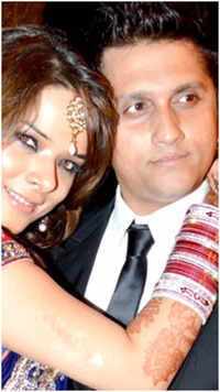 ​Mohit Suri and Udita <i class="tbold">goswami</i>