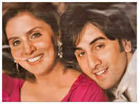 Five times when Ranbir Kapoor and <i class="tbold">neetu kapoor</i> stole hearts with their mother-son goals