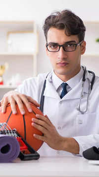 <i class="tbold">sports</i> Medicine