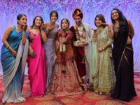 ​Banni <i class="tbold">chow</i> Home Delivery's team attends the wedding