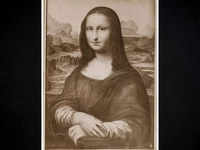 ​Mona Lisa by<i class="tbold"> da</i> Vinci
