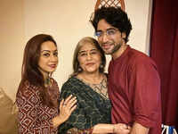 <i class="tbold">sanam</i> and Abigail live with the former’s mother