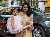 Aditya Narayan's wife and actress Shweta Agarwal with her daughter