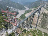 Chenab Bridge <i class="tbold">milestone</i>