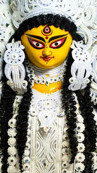 9 lessons to learn from the 9 forms of <i class="tbold">goddess durga</i>