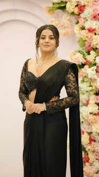 Namratha Gowda's elegant black saree look