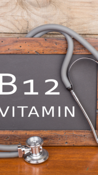 ​Vitamin B<i class="tbold">12</i>