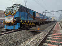 ​New Economic Corridors on Indian <i class="tbold">railways</i>​