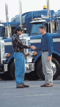 Transport <i class="tbold">truck drivers</i>