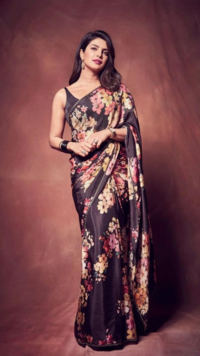 <i class="tbold">ultimate</i> ethnic looks of Priyanka Chopra