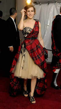 ​Sarah <i class="tbold">jessica</i> Parker's Alexander McQueen Dress (2006)