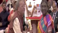 President Murmu confers Padma Shri award on Vocalist Som Datt Battu