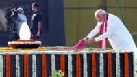 Narendra Modi pays tribute to ex-PM <i class="tbold">Atal Bihari Vajpayee</i>