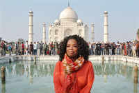 Check out our latest images of <i class="tbold">oprah winfrey india visit</i>