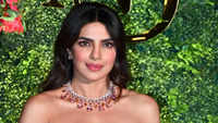 Priyanka Chopra at <i class="tbold">Siddharth</i> Chopra's Mehendi