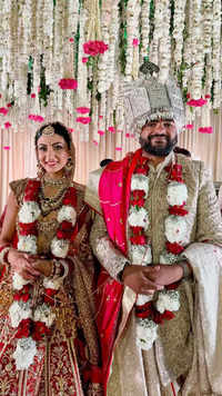 <i class="tbold">Siddharth</i> weds Neelam