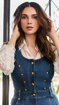 Scarlett Johansson Naked Pictures Photos Images of Scarlett Johansson