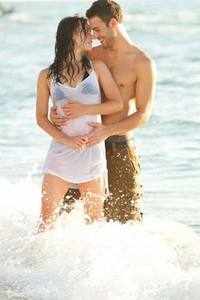 New pictures of <i class="tbold">step up revolution</i>