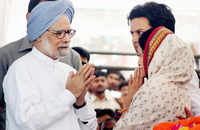 New pictures of <i class="tbold">PM Manmohan Singh</i>