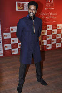 New pictures of <i class="tbold">actor prabhu deva</i>