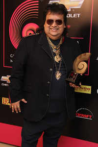 New pictures of <i class="tbold">global indian award</i>