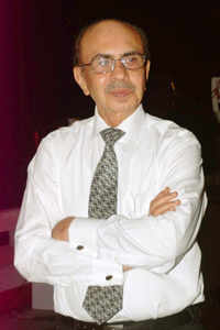 Click here to see the latest images of <i class="tbold">adi godrej</i>