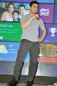 Check out our latest images of <i class="tbold">windows 8 launch</i>