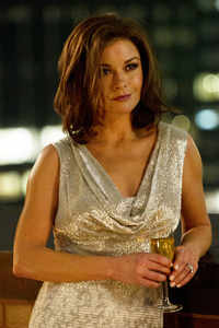 New pictures of <i class="tbold">broken city</i>