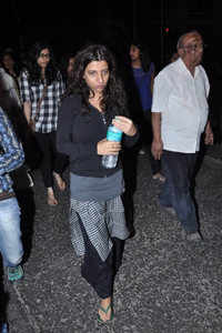 See the latest photos of <i class="tbold">delhi gang rape victim's medical condition</i>
