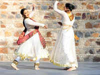 See the latest photos of <i class="tbold">delhi dance theatre</i>