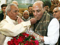 New pictures of <i class="tbold">chief guest rajnath singh</i>