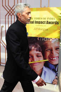 Check out our latest images of <i class="tbold">toi social impact awards 2012</i>