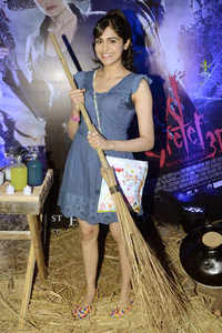 New pictures of <i class="tbold">hansel gretel movie preview</i>