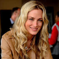 See the latest photos of <i class="tbold">pistorius girlfriend</i>