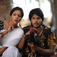 Click here to see the latest images of <i class="tbold">gundello godari movie review</i>