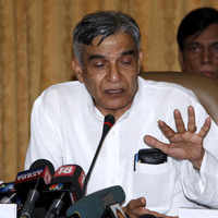 New pictures of <i class="tbold">pawan bansal</i>