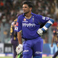 New pictures of <i class="tbold">dravid retirement</i>