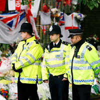 New pictures of <i class="tbold">uk soldier's killing</i>