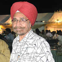 Click here to see the latest images of <i class="tbold">balbir singh renu</i>