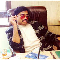 New pictures of <i class="tbold">chhota shakeel</i>
